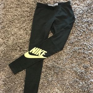 Nike leggings 🦋
